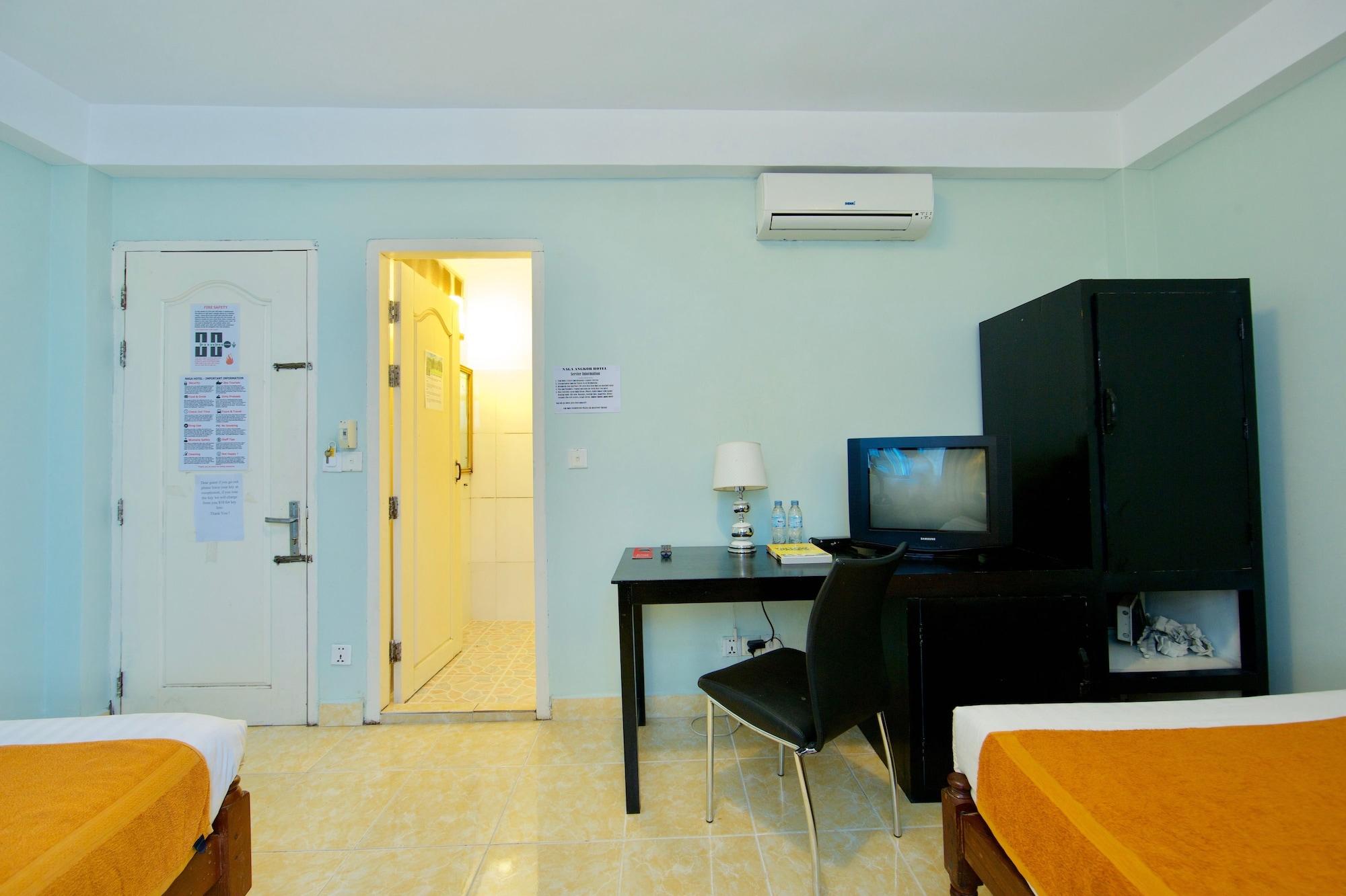 Naga Angkor Hostel Siem Reap Luaran gambar
