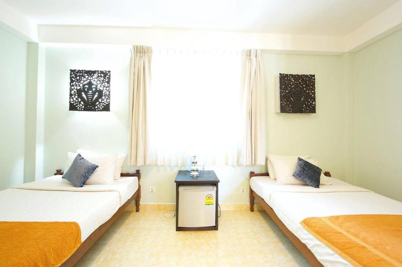 Naga Angkor Hostel Siem Reap Luaran gambar