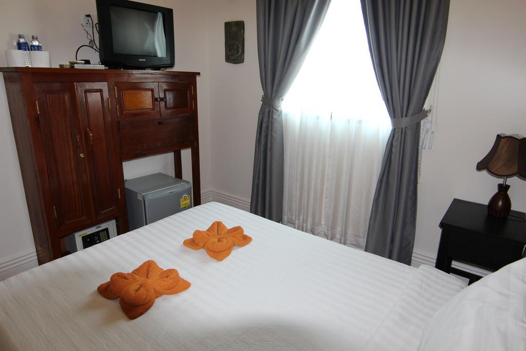 Naga Angkor Hostel Siem Reap Luaran gambar