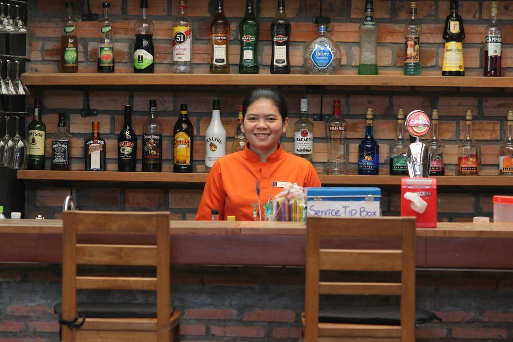 Naga Angkor Hostel Siem Reap Luaran gambar